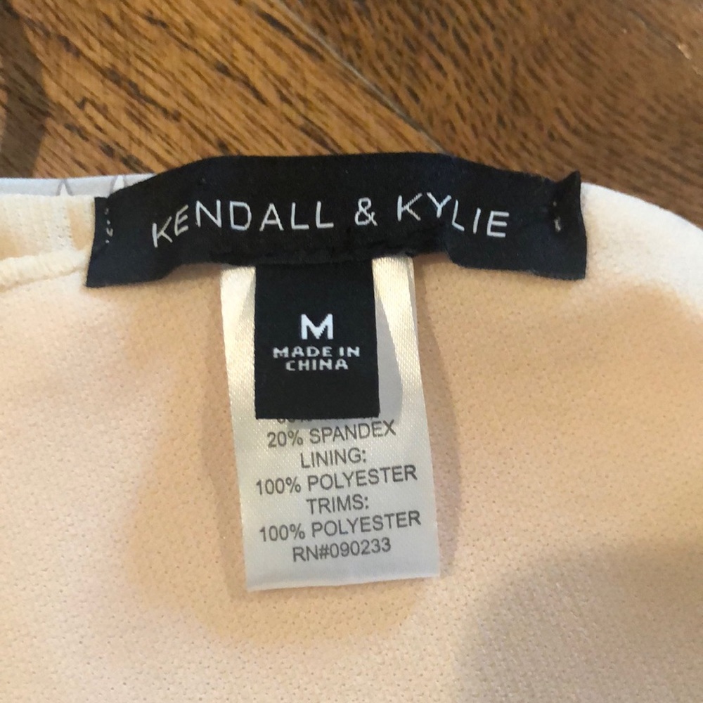 NWOT KENDALL & KYLIE bikini TOP - Picture 5 of 6